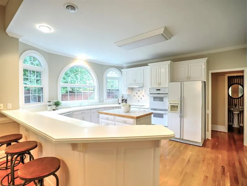 7900 Nesbit Downs Drive, Sandy Springs, Georgia 30350, 4 Bedrooms Bedrooms, ,3 BathroomsBathrooms,Residential,Sold,7900 Nesbit Downs Drive,6647741