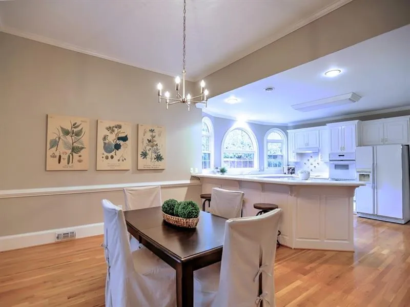 7900 Nesbit Downs Drive, Sandy Springs, Georgia 30350, 4 Bedrooms Bedrooms, ,3 BathroomsBathrooms,Residential,Sold,7900 Nesbit Downs Drive,6647741