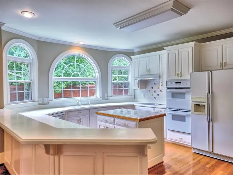 7900 Nesbit Downs Drive, Sandy Springs, Georgia 30350, 4 Bedrooms Bedrooms, ,3 BathroomsBathrooms,Residential,Sold,7900 Nesbit Downs Drive,6647741
