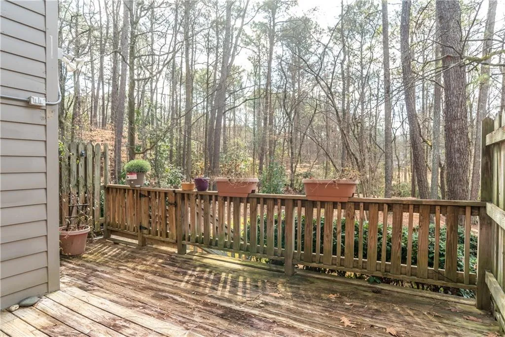 404 Brandywine Circle, Atlanta, Georgia 30350, 3 Bedrooms Bedrooms, ,2 BathroomsBathrooms,Residential,Sold,404 Brandywine Circle,6501740