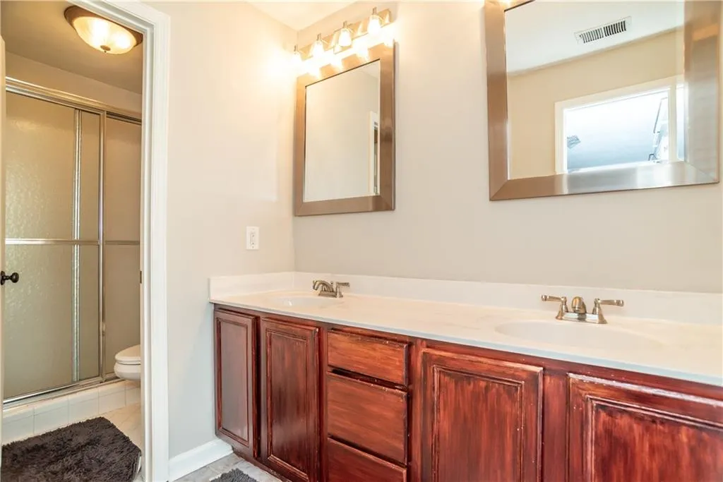 404 Brandywine Circle, Atlanta, Georgia 30350, 3 Bedrooms Bedrooms, ,2 BathroomsBathrooms,Residential,Sold,404 Brandywine Circle,6501740