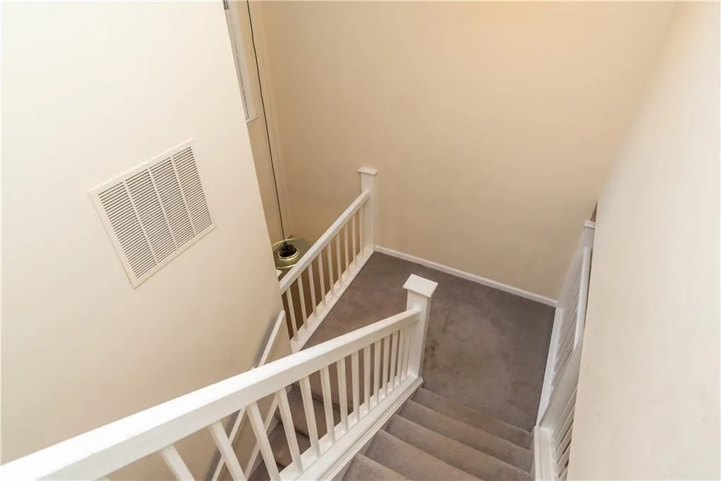 404 Brandywine Circle, Atlanta, Georgia 30350, 3 Bedrooms Bedrooms, ,2 BathroomsBathrooms,Residential,Sold,404 Brandywine Circle,6501740