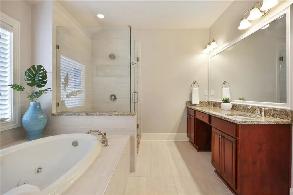 7780 Glisten Avenue, Sandy Springs, Georgia 30328, 3 Bedrooms Bedrooms, ,2 BathroomsBathrooms,Residential,Sold,7780 Glisten Avenue,6505127