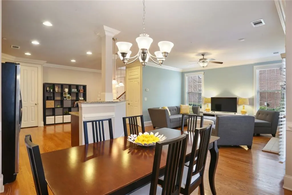 7780 Glisten Avenue, Sandy Springs, Georgia 30328, 3 Bedrooms Bedrooms, ,2 BathroomsBathrooms,Residential,Sold,7780 Glisten Avenue,6505127