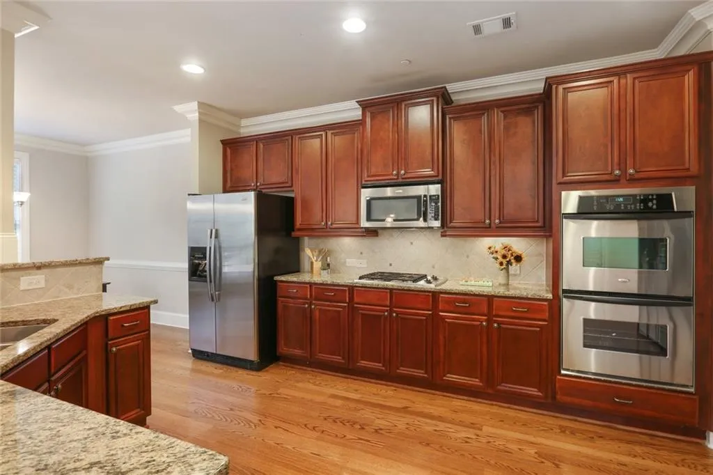 7780 Glisten Avenue, Sandy Springs, Georgia 30328, 3 Bedrooms Bedrooms, ,2 BathroomsBathrooms,Residential,Sold,7780 Glisten Avenue,6505127