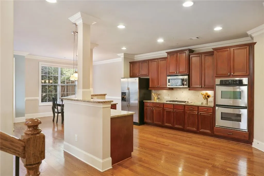 7780 Glisten Avenue, Sandy Springs, Georgia 30328, 3 Bedrooms Bedrooms, ,2 BathroomsBathrooms,Residential,Sold,7780 Glisten Avenue,6505127