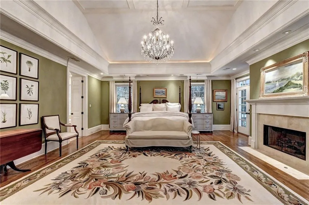 3225 Jett Ferry Court, Sandy Springs, Georgia 30350, 7 Bedrooms Bedrooms, ,5 BathroomsBathrooms,Residential,Sold,3225 Jett Ferry Court,6954949