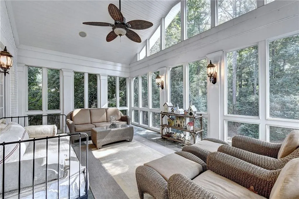 3225 Jett Ferry Court, Sandy Springs, Georgia 30350, 7 Bedrooms Bedrooms, ,5 BathroomsBathrooms,Residential,Sold,3225 Jett Ferry Court,6954949