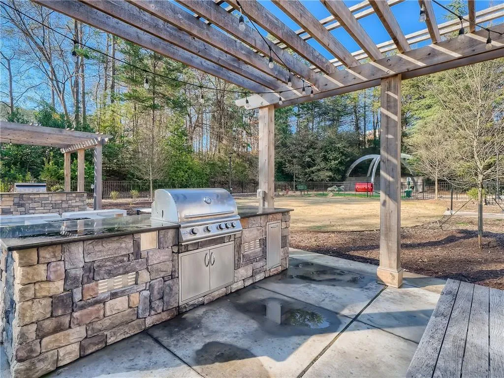 795 Hammond Drive Unit 1710, Sandy Springs, Georgia 30328, 1 Bedroom Bedrooms, ,1 BathroomBathrooms,Residential,Sold,795 Hammond Drive Unit 1710,7223040