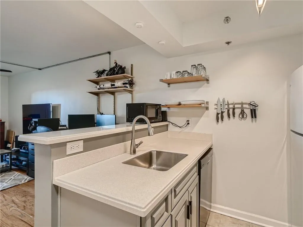795 Hammond Drive Unit 1710, Sandy Springs, Georgia 30328, 1 Bedroom Bedrooms, ,1 BathroomBathrooms,Residential,Sold,795 Hammond Drive Unit 1710,7223040