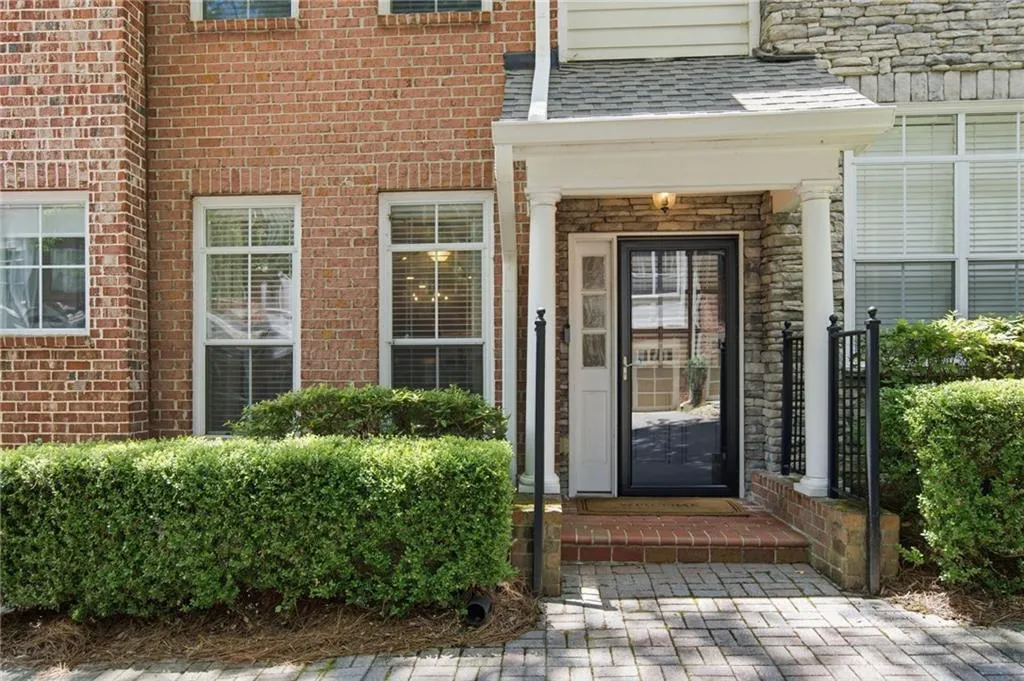 1147 Ne Glenridge Place, Atlanta, Georgia 30342, 1 Bedroom Bedrooms, 0 ,1 BathroomBathrooms,Residential,For Sale,1147 Ne Glenridge Place,7827747