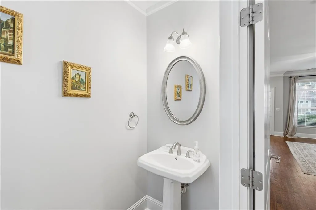 1147 Ne Glenridge Place, Atlanta, Georgia 30342, 1 Bedroom Bedrooms, 0 ,1 BathroomBathrooms,Residential,For Sale,1147 Ne Glenridge Place,7827747
