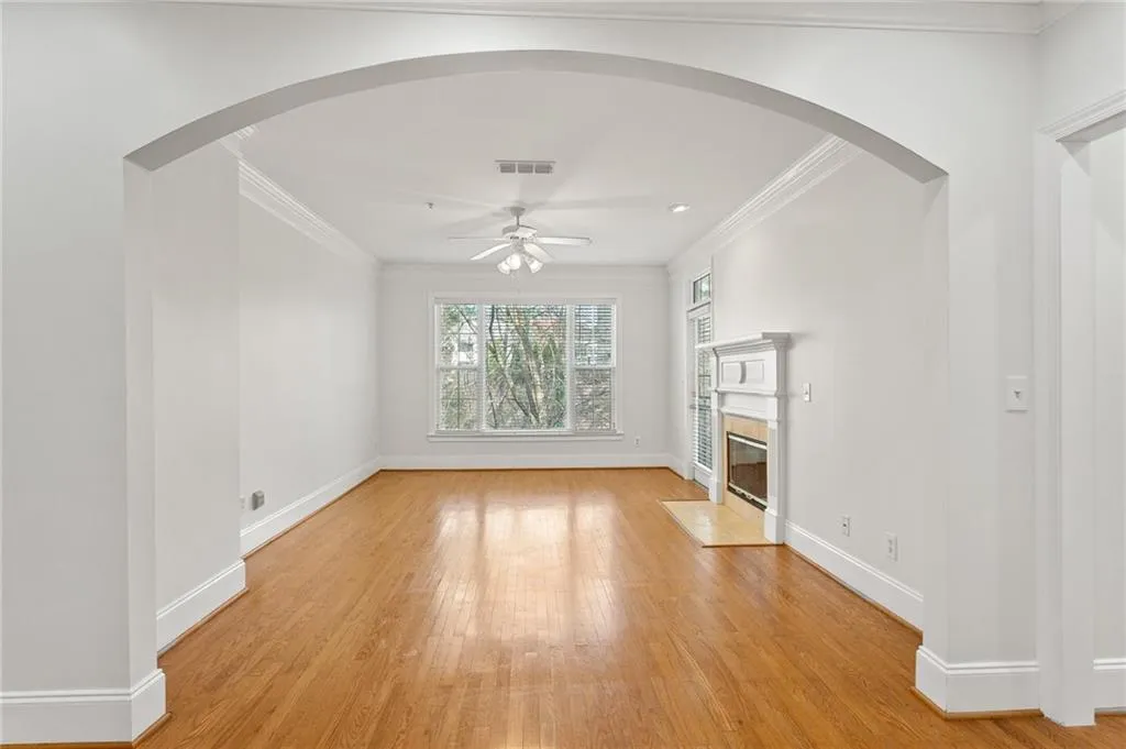 4100 Paces Walk Se Unit 2205, Atlanta, Georgia 30339, 3 Bedrooms Bedrooms, ,2 BathroomsBathrooms,Residential,For Sale,4100 Paces Walk Se Unit 2205,7543323