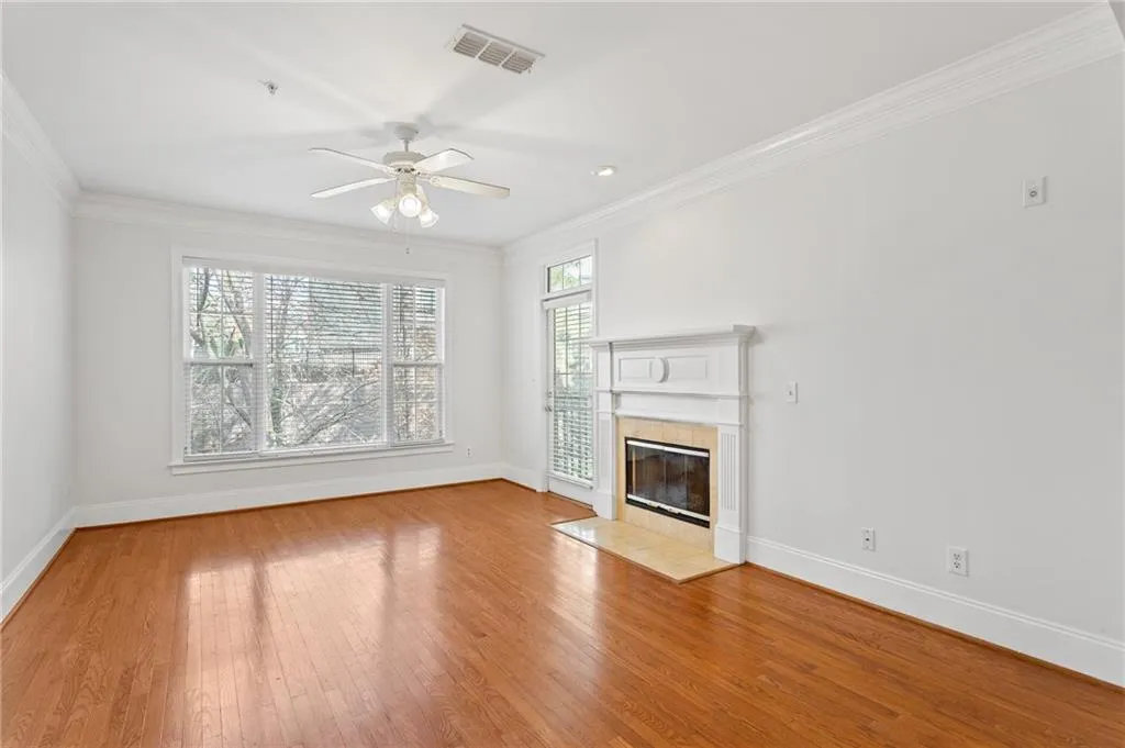 4100 Paces Walk Se Unit 2205, Atlanta, Georgia 30339, 3 Bedrooms Bedrooms, ,2 BathroomsBathrooms,Residential,For Sale,4100 Paces Walk Se Unit 2205,7543323