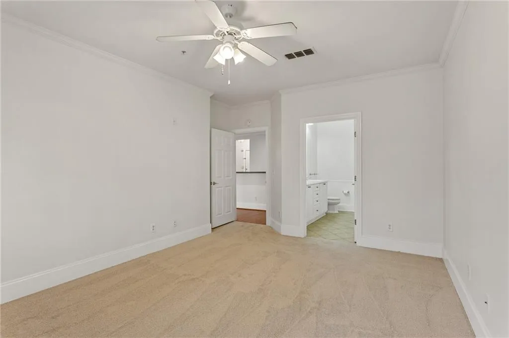 4100 Paces Walk Se Unit 2205, Atlanta, Georgia 30339, 3 Bedrooms Bedrooms, ,2 BathroomsBathrooms,Residential,For Sale,4100 Paces Walk Se Unit 2205,7543323