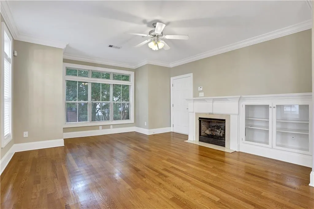 191 Le Gran Court, Sandy Springs, Georgia 30328, 2 Bedrooms Bedrooms, ,2 BathroomsBathrooms,Residential,Sold,191 Le Gran Court,6943609