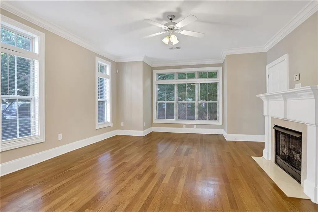 191 Le Gran Court, Sandy Springs, Georgia 30328, 2 Bedrooms Bedrooms, ,2 BathroomsBathrooms,Residential,Sold,191 Le Gran Court,6943609