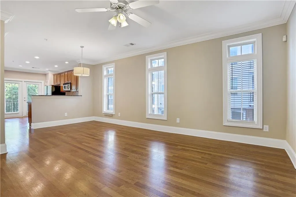 191 Le Gran Court, Sandy Springs, Georgia 30328, 2 Bedrooms Bedrooms, ,2 BathroomsBathrooms,Residential,Sold,191 Le Gran Court,6943609
