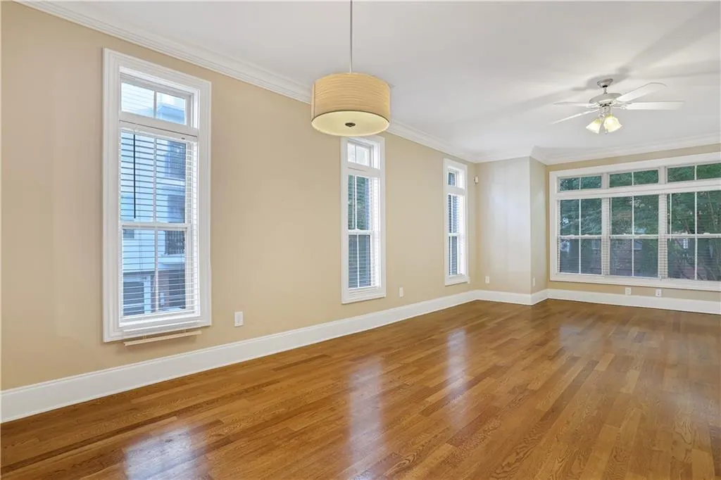 191 Le Gran Court, Sandy Springs, Georgia 30328, 2 Bedrooms Bedrooms, ,2 BathroomsBathrooms,Residential,Sold,191 Le Gran Court,6943609