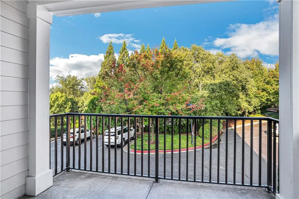 191 Le Gran Court, Sandy Springs, Georgia 30328, 2 Bedrooms Bedrooms, ,2 BathroomsBathrooms,Residential,Sold,191 Le Gran Court,6943609