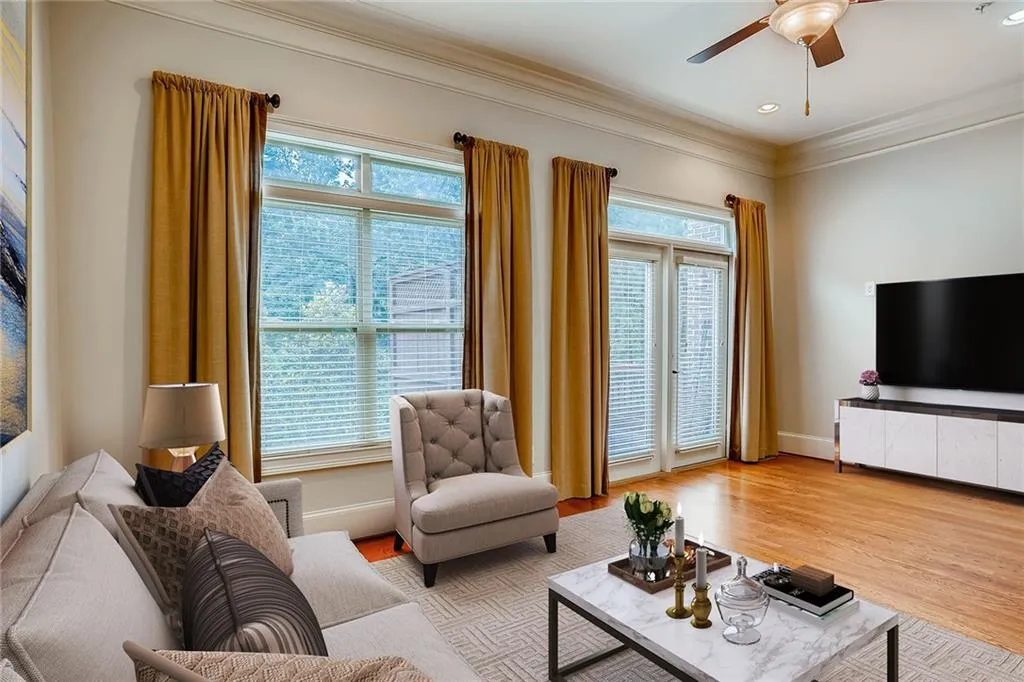 904 Dumaine Trace, Atlanta, Georgia 30328, 3 Bedrooms Bedrooms, ,3 BathroomsBathrooms,Residential,Sold,904 Dumaine Trace,6895888