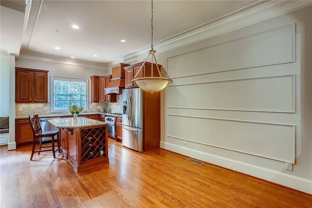 904 Dumaine Trace, Atlanta, Georgia 30328, 3 Bedrooms Bedrooms, ,3 BathroomsBathrooms,Residential,Sold,904 Dumaine Trace,6895888