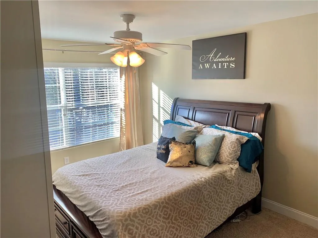 6980 Roswell Road Unit C5, Atlanta, Georgia 30328, 2 Bedrooms Bedrooms, ,2 BathroomsBathrooms,Residential,Sold,6980 Roswell Road Unit C5,6681417