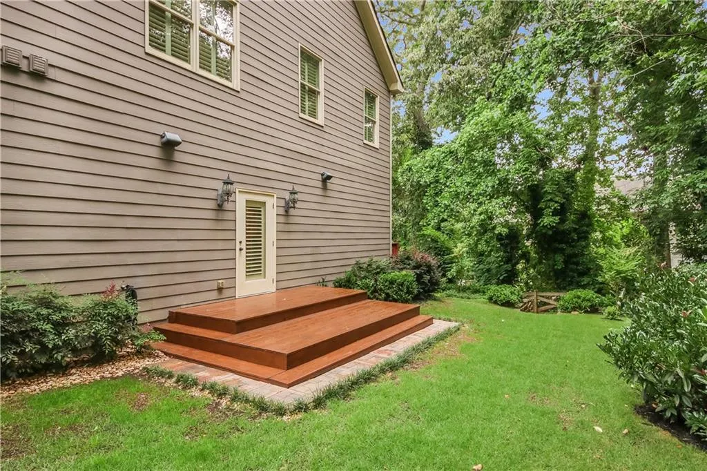 8504 Angels Walk, Sandy Springs, Georgia 30350, 3 Bedrooms Bedrooms, ,2 BathroomsBathrooms,Residential,Sold,8504 Angels Walk,6897072