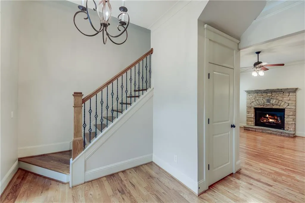 8504 Angels Walk, Sandy Springs, Georgia 30350, 3 Bedrooms Bedrooms, ,2 BathroomsBathrooms,Residential,Sold,8504 Angels Walk,6897072