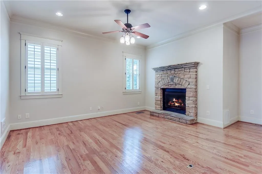 8504 Angels Walk, Sandy Springs, Georgia 30350, 3 Bedrooms Bedrooms, ,2 BathroomsBathrooms,Residential,Sold,8504 Angels Walk,6897072