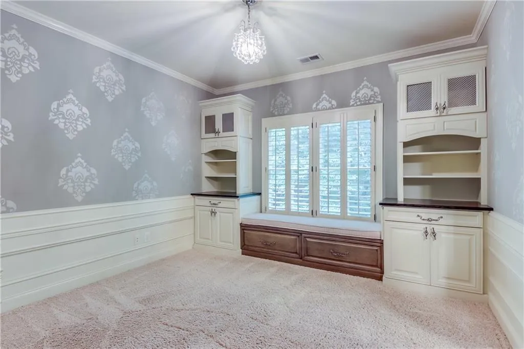 8504 Angels Walk, Sandy Springs, Georgia 30350, 3 Bedrooms Bedrooms, ,2 BathroomsBathrooms,Residential,Sold,8504 Angels Walk,6897072