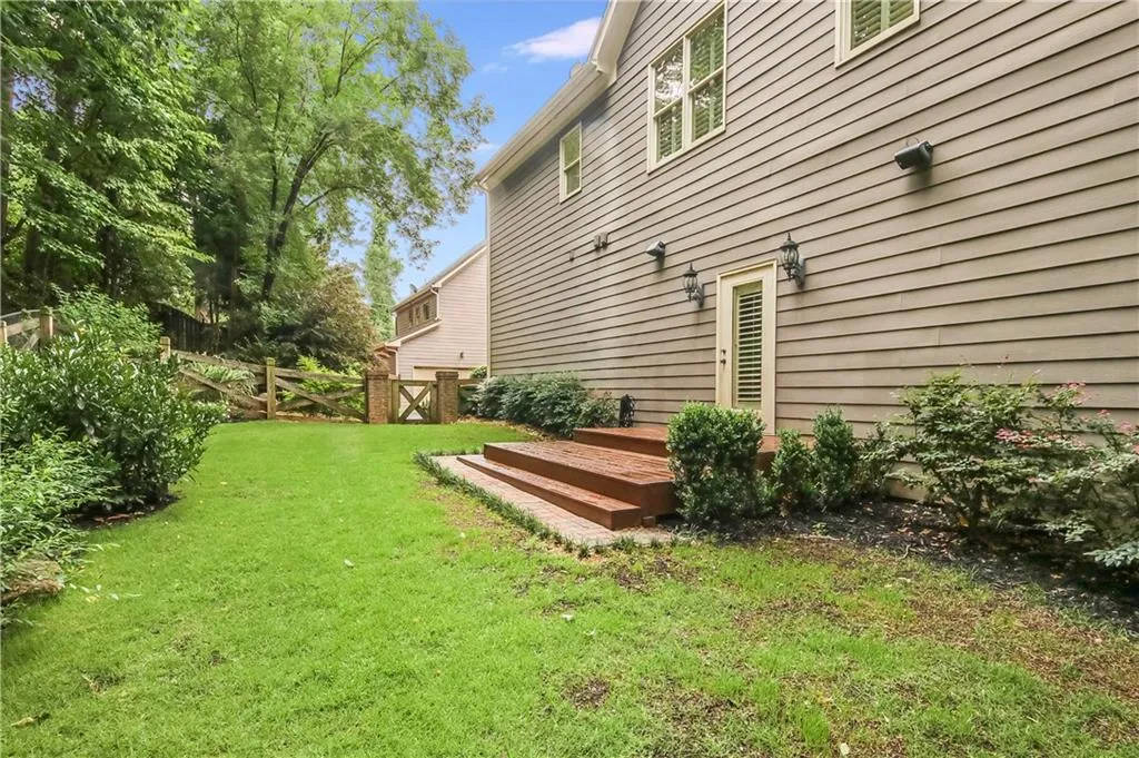 8504 Angels Walk, Sandy Springs, Georgia 30350, 3 Bedrooms Bedrooms, ,2 BathroomsBathrooms,Residential,Sold,8504 Angels Walk,6897072