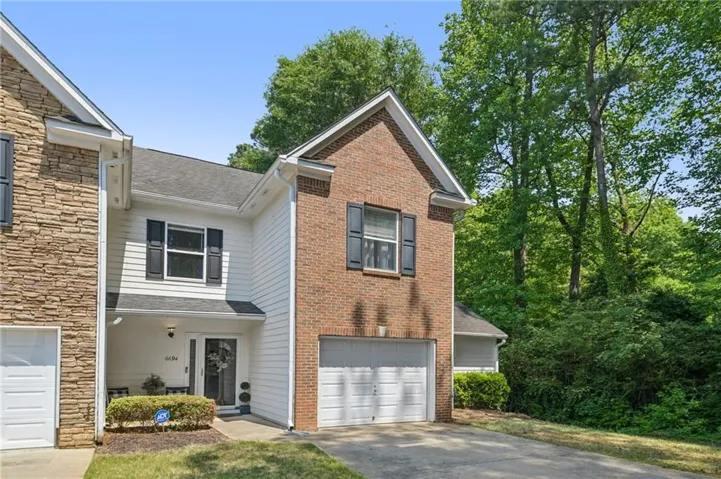 6694 Villa Court, Lithonia, Georgia 30038