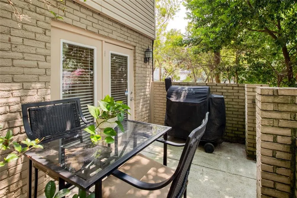 6940 Roswell Road Unit 25a, Atlanta, Georgia 30328, 2 Bedrooms Bedrooms, ,1 BathroomBathrooms,Residential,Sold,6940 Roswell Road Unit 25a,7255898