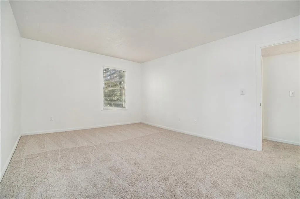 1150 Collier Road Nw Unit 12f, Atlanta, Georgia 30318, 2 Bedrooms Bedrooms, 0 ,2 BathroomsBathrooms,Residential,For Sale,1150 Collier Road Nw Unit 12f,7775553