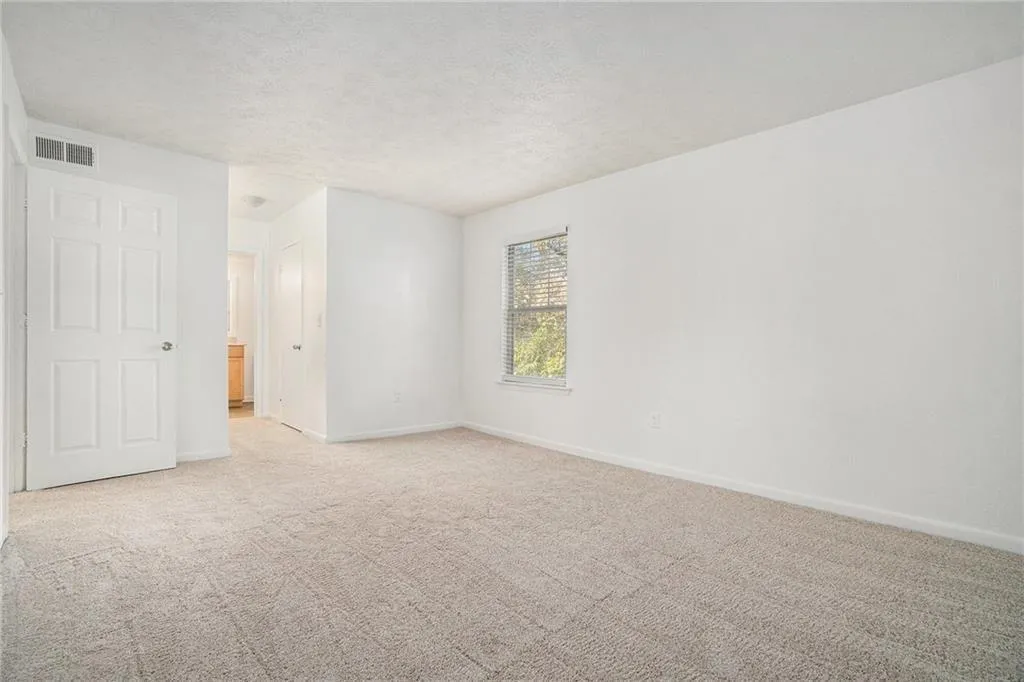 1150 Collier Road Nw Unit 12f, Atlanta, Georgia 30318, 2 Bedrooms Bedrooms, 0 ,2 BathroomsBathrooms,Residential,For Sale,1150 Collier Road Nw Unit 12f,7775553