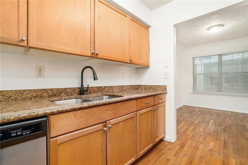 1150 Collier Road Nw Unit 12f, Atlanta, Georgia 30318, 2 Bedrooms Bedrooms, 0 ,2 BathroomsBathrooms,Residential,For Sale,1150 Collier Road Nw Unit 12f,7775553