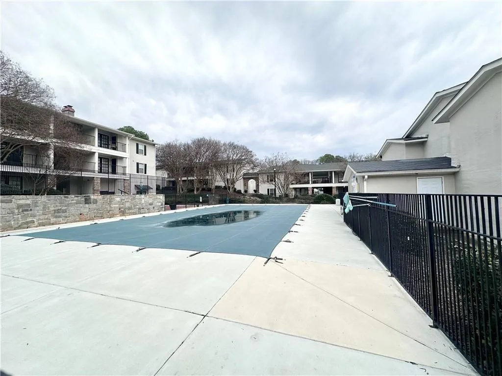1150 Collier Road Nw Unit 12f, Atlanta, Georgia 30318, 2 Bedrooms Bedrooms, 0 ,2 BathroomsBathrooms,Residential,For Sale,1150 Collier Road Nw Unit 12f,7775553