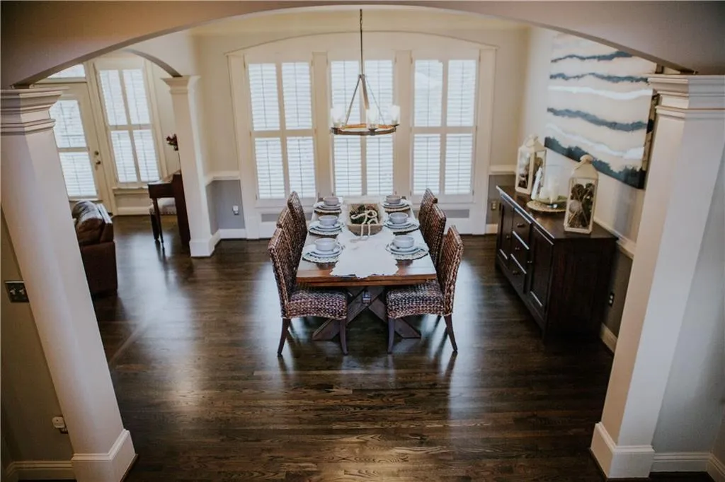 925 Roberts Landing Cove, Sandy Springs, Georgia 30350, 4 Bedrooms Bedrooms, ,3 BathroomsBathrooms,Residential,Sold,925 Roberts Landing Cove,6668302