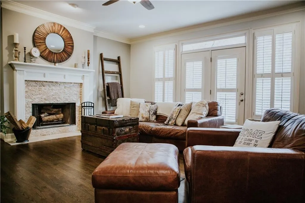 925 Roberts Landing Cove, Sandy Springs, Georgia 30350, 4 Bedrooms Bedrooms, ,3 BathroomsBathrooms,Residential,Sold,925 Roberts Landing Cove,6668302