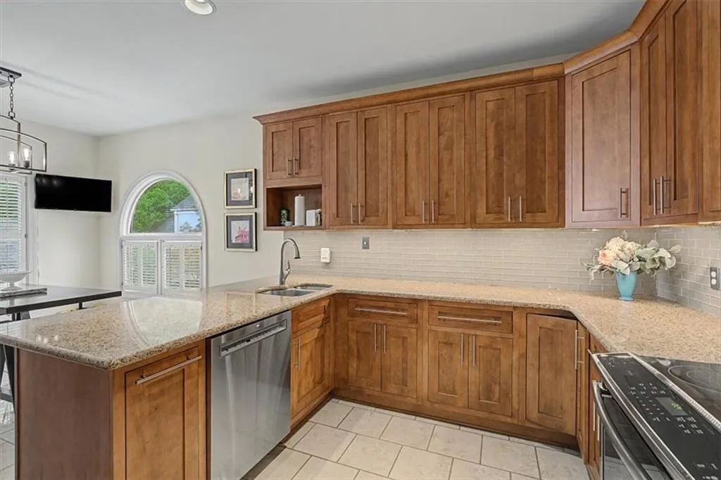 3210 Paces Mill Road Se, Atlanta, Georgia 30339, 3 Bedrooms Bedrooms, 0 ,2 BathroomsBathrooms,Residential,For Sale,3210 Paces Mill Road Se,7815043