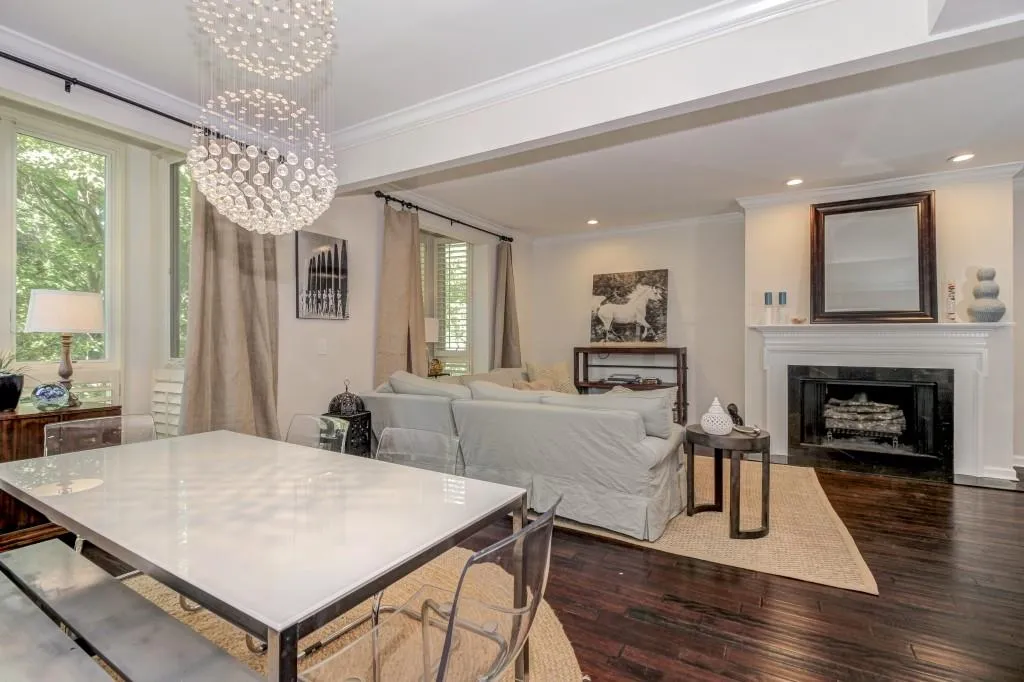 3 Willow Glen Ne Unit 3, Atlanta, Georgia 30342, 4 Bedrooms Bedrooms, ,3 BathroomsBathrooms,Residential,Sold,3 Willow Glen Ne Unit 3,5662203