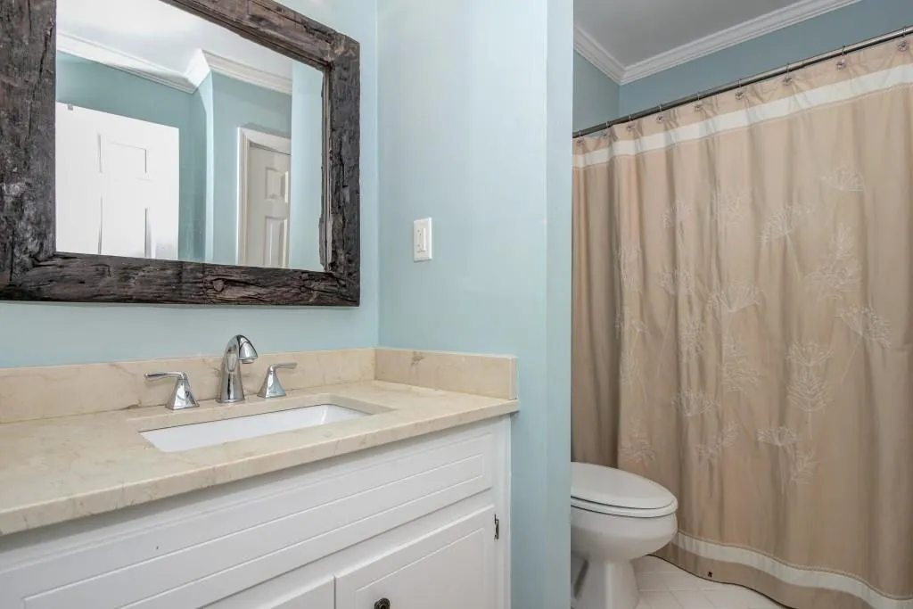 3 Willow Glen Ne Unit 3, Atlanta, Georgia 30342, 4 Bedrooms Bedrooms, ,3 BathroomsBathrooms,Residential,Sold,3 Willow Glen Ne Unit 3,5662203