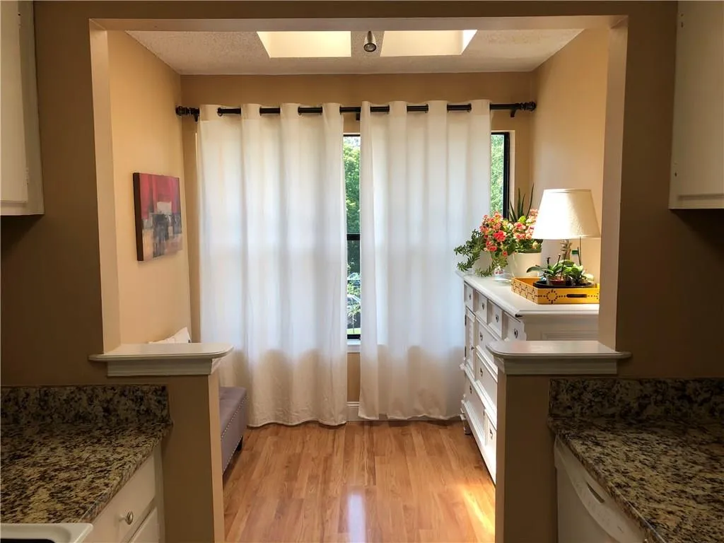 2205 Huntingdon Chase, Atlanta, Georgia 30350, 2 Bedrooms Bedrooms, ,2 BathroomsBathrooms,Residential,Sold,2205 Huntingdon Chase,6023355