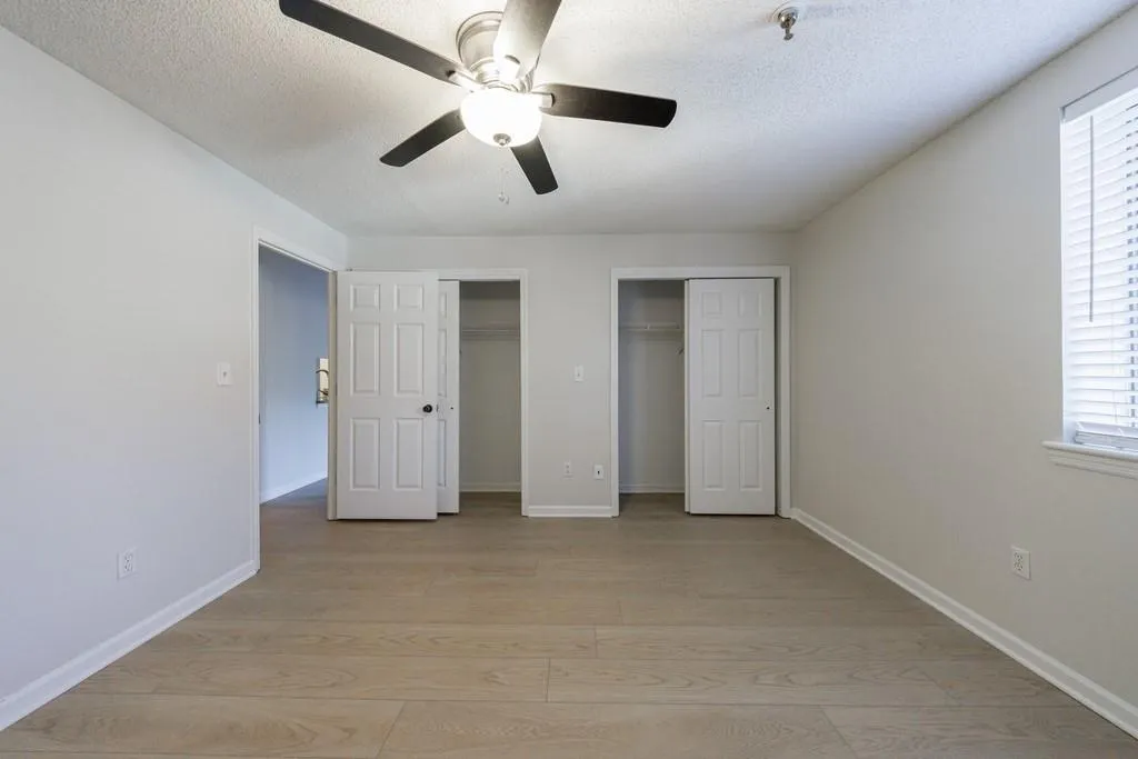 300 Johnson Ferry Road Ne Unit B113, Atlanta, Georgia 30328, 2 Bedrooms Bedrooms, ,2 BathroomsBathrooms,Residential,For Sale,300 Johnson Ferry Road Ne Unit B113,7535460