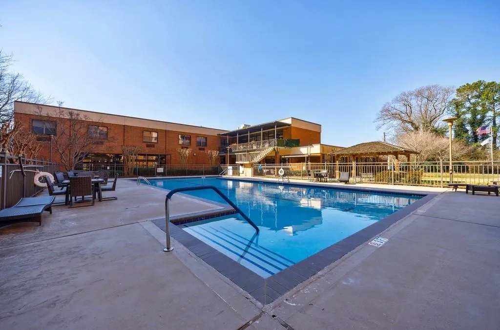 300 Johnson Ferry Road Ne Unit B113, Atlanta, Georgia 30328, 2 Bedrooms Bedrooms, ,2 BathroomsBathrooms,Residential,For Sale,300 Johnson Ferry Road Ne Unit B113,7535460