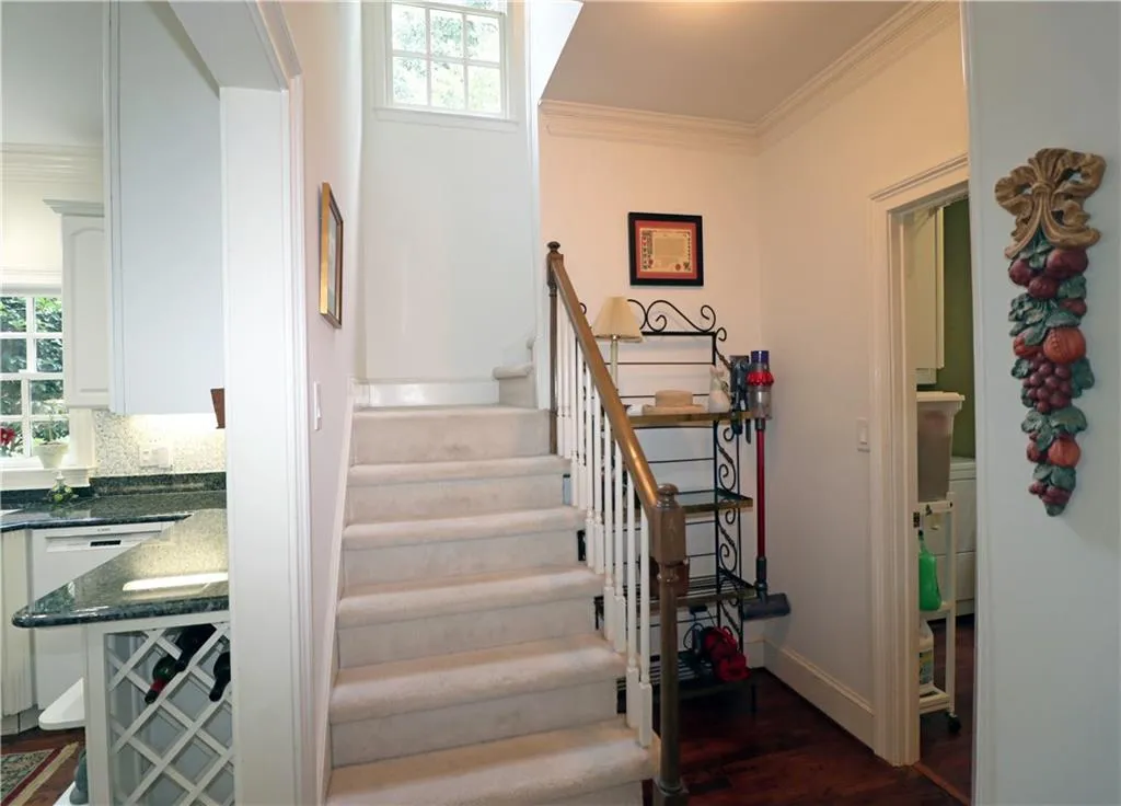 9620 Huntcliff Trace, Atlanta, Georgia 30350, 6 Bedrooms Bedrooms, ,4 BathroomsBathrooms,Residential,Sold,9620 Huntcliff Trace,6924192