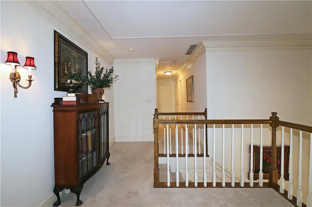 9620 Huntcliff Trace, Atlanta, Georgia 30350, 6 Bedrooms Bedrooms, ,4 BathroomsBathrooms,Residential,Sold,9620 Huntcliff Trace,6924192