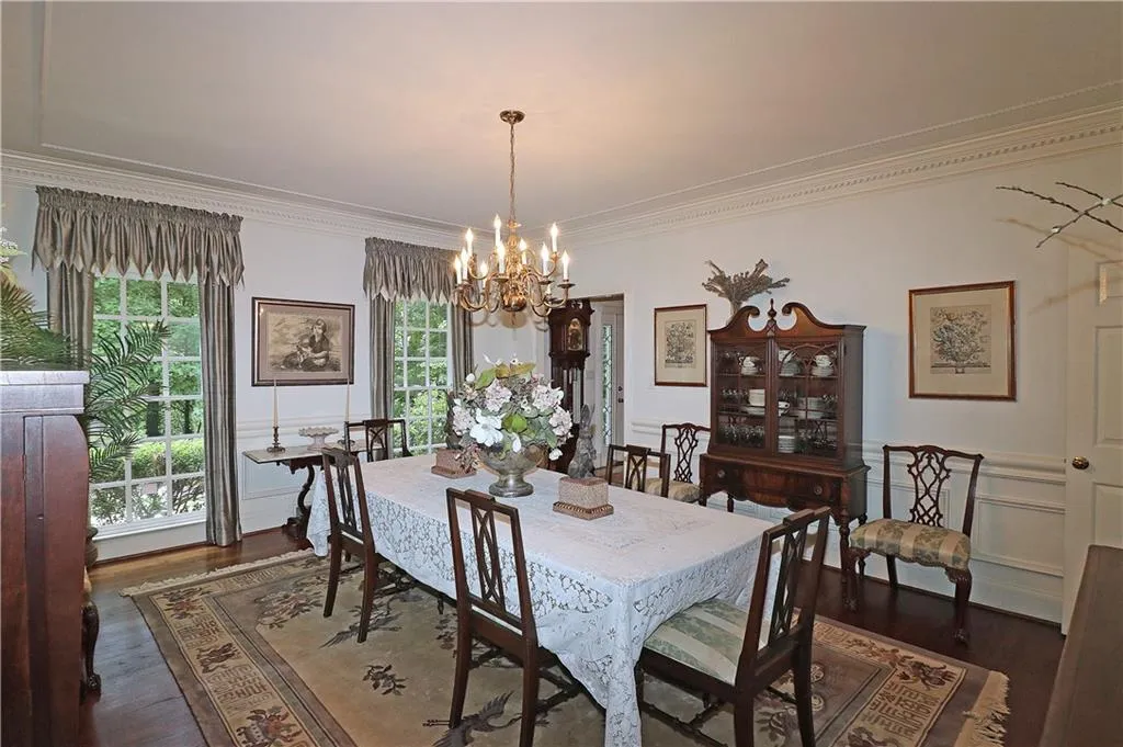 9620 Huntcliff Trace, Atlanta, Georgia 30350, 6 Bedrooms Bedrooms, ,4 BathroomsBathrooms,Residential,Sold,9620 Huntcliff Trace,6924192