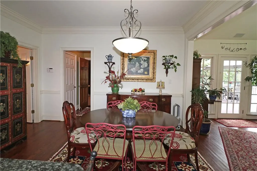 9620 Huntcliff Trace, Atlanta, Georgia 30350, 6 Bedrooms Bedrooms, ,4 BathroomsBathrooms,Residential,Sold,9620 Huntcliff Trace,6924192